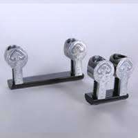 10 S / 25 S 10-32 Long Double Anchor Fastener
